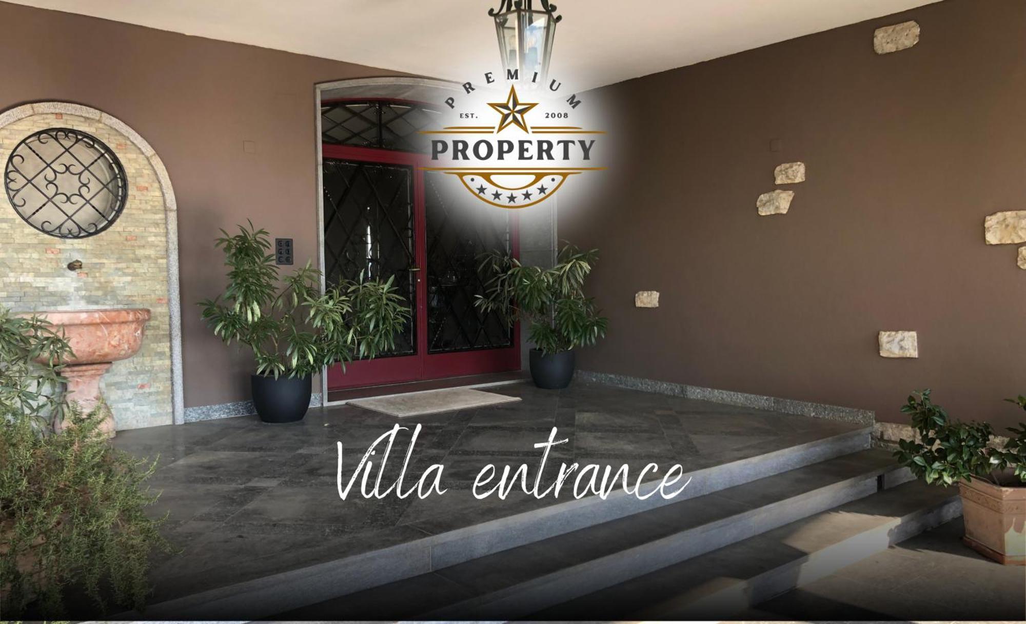 Morbio Inferiore Suite Room With Private Pool Area, Near Como Lake, Private Parking I Villa Dei Leoni מראה חיצוני תמונה